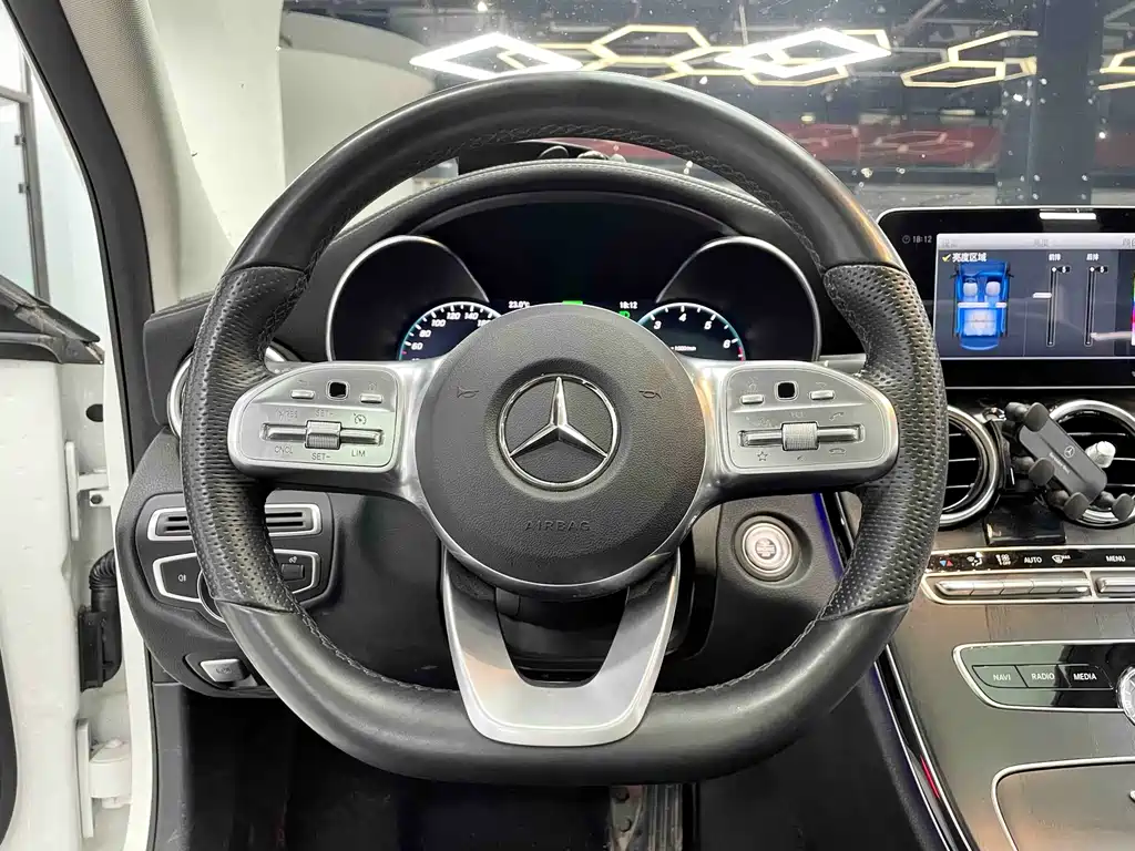 Mercedes-Benz C-Class 2022 — фото 11
