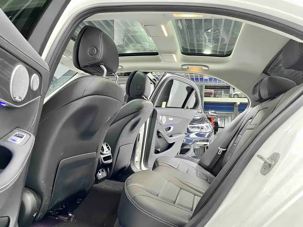 Mercedes-Benz C-Class 2022 — фото 12