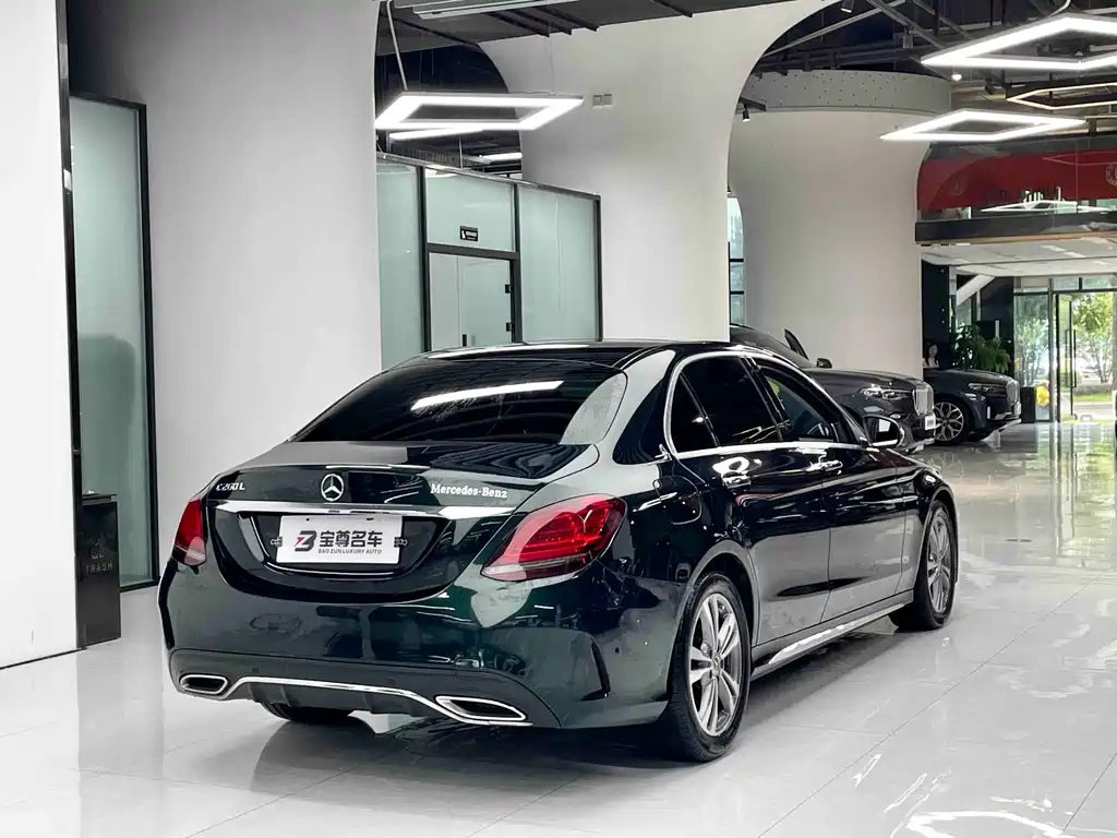 Mercedes-Benz C-Class 2020 — фото 17