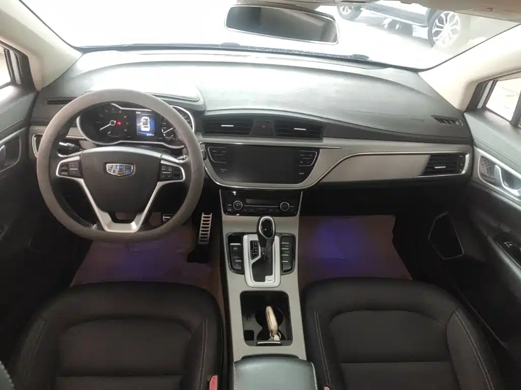 Geely Emgrand GS 2019 — фото 10