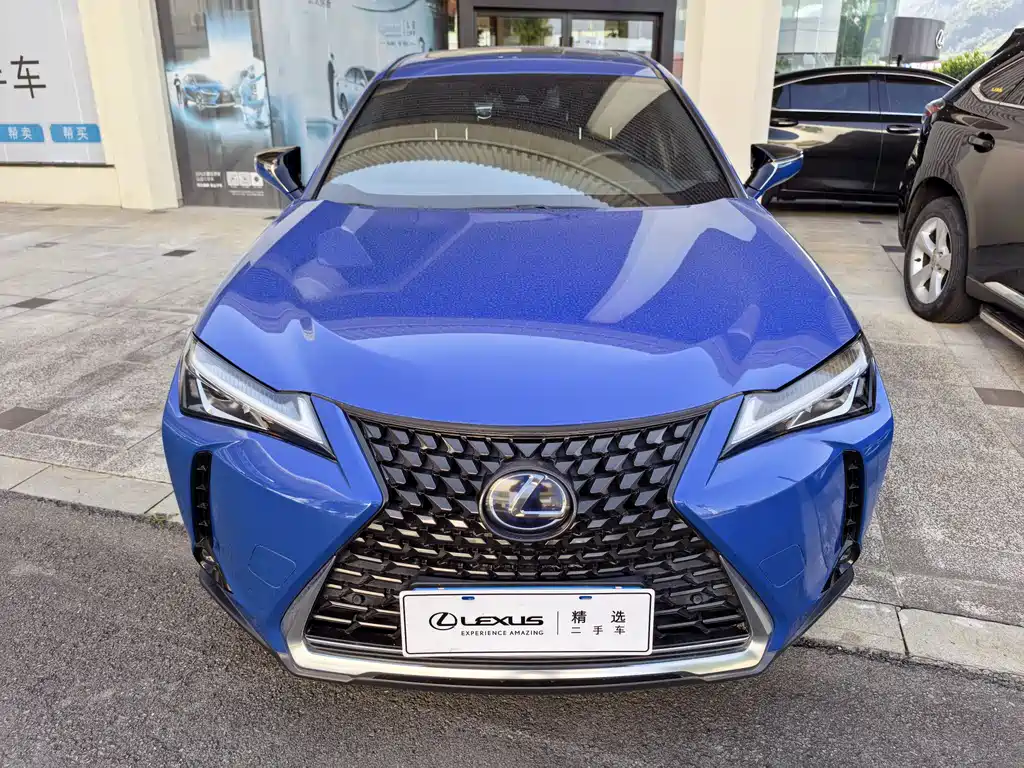 Lexus UX 2020