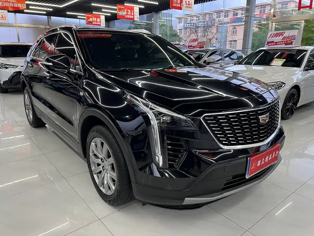 Cadillac XT4 2023 — фото 3