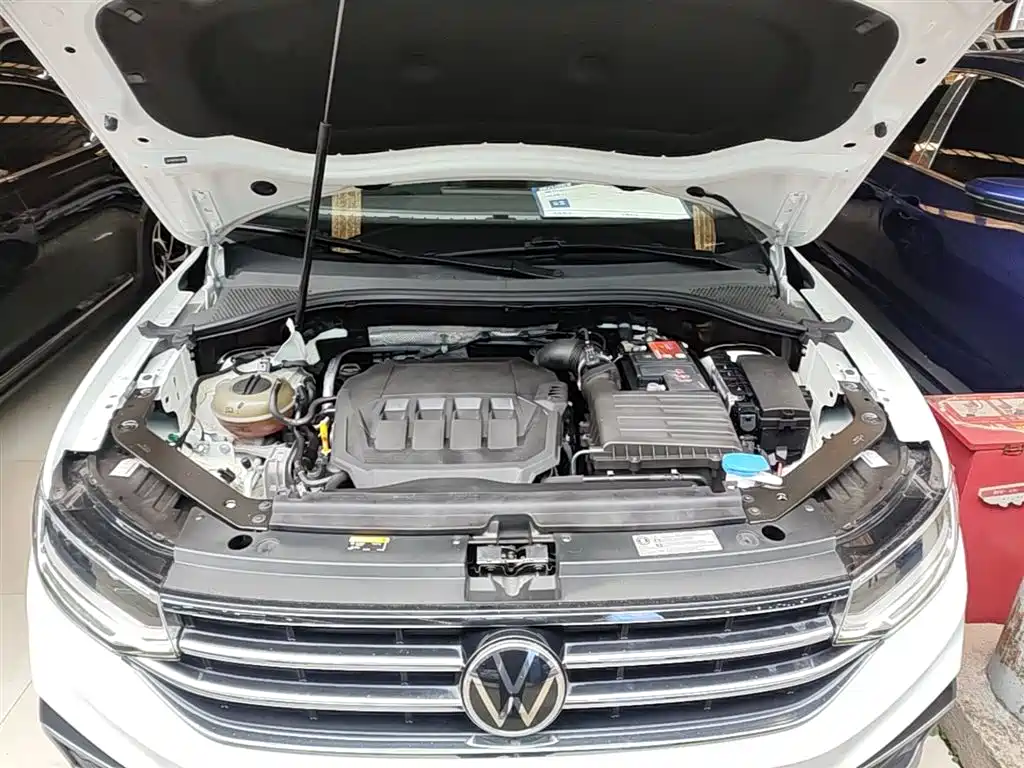 Volkswagen Tiguan L 2022 — фото 20