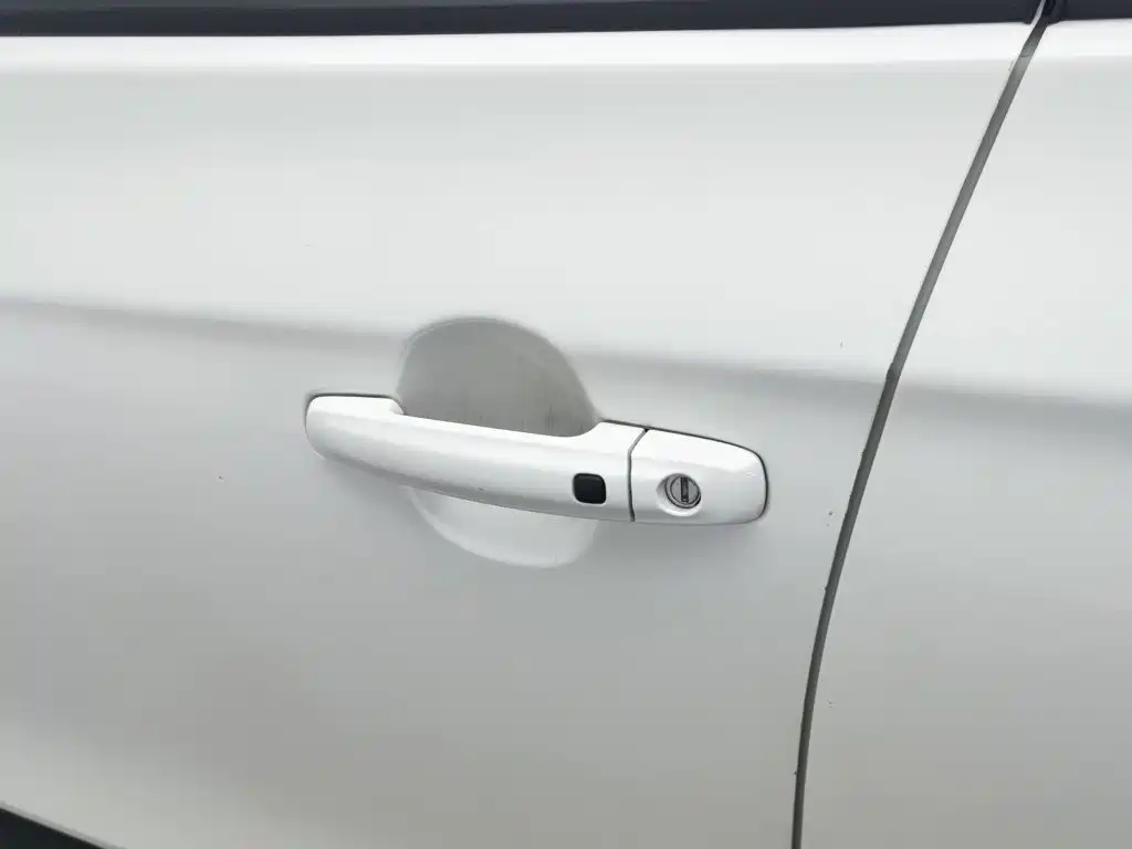 Suzuki Vitara 2018 — фото 18