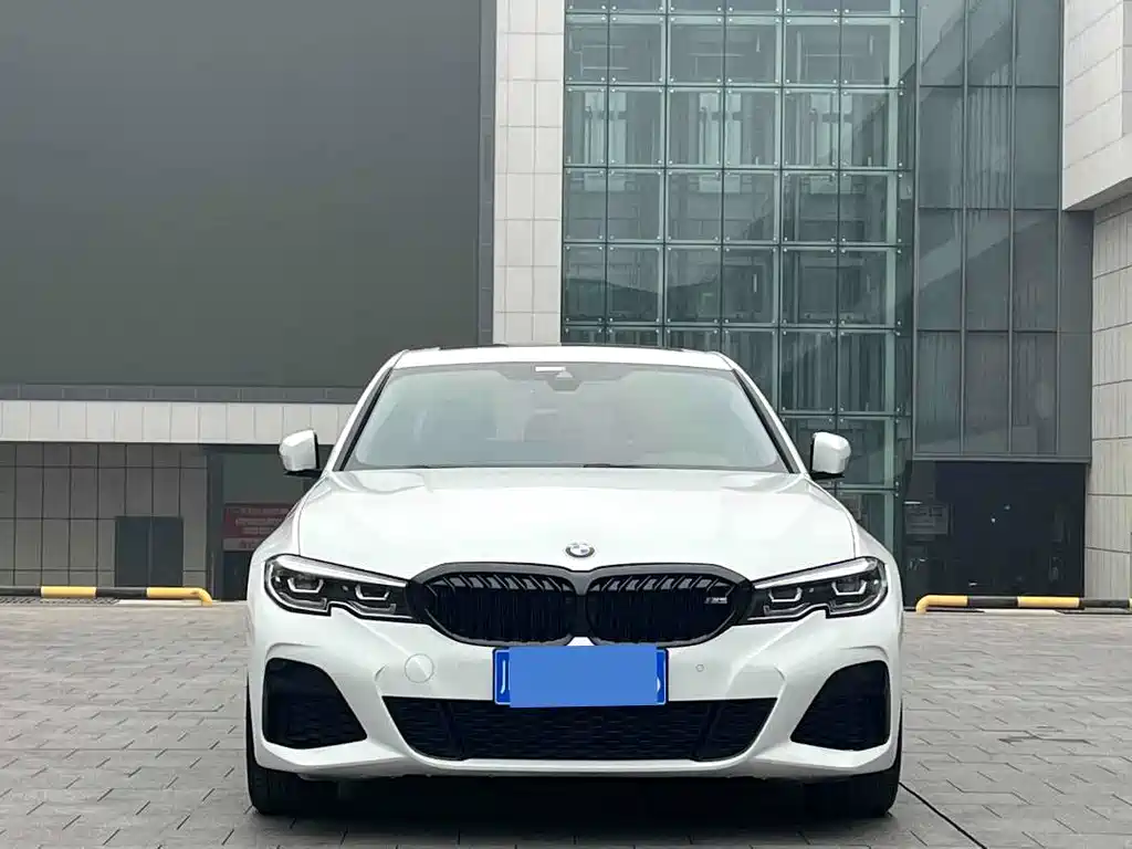 BMW 3 Series 2021