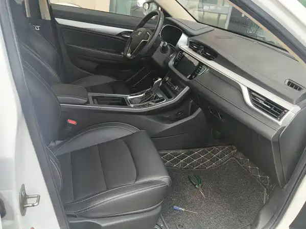 Geely Emgrand 2018