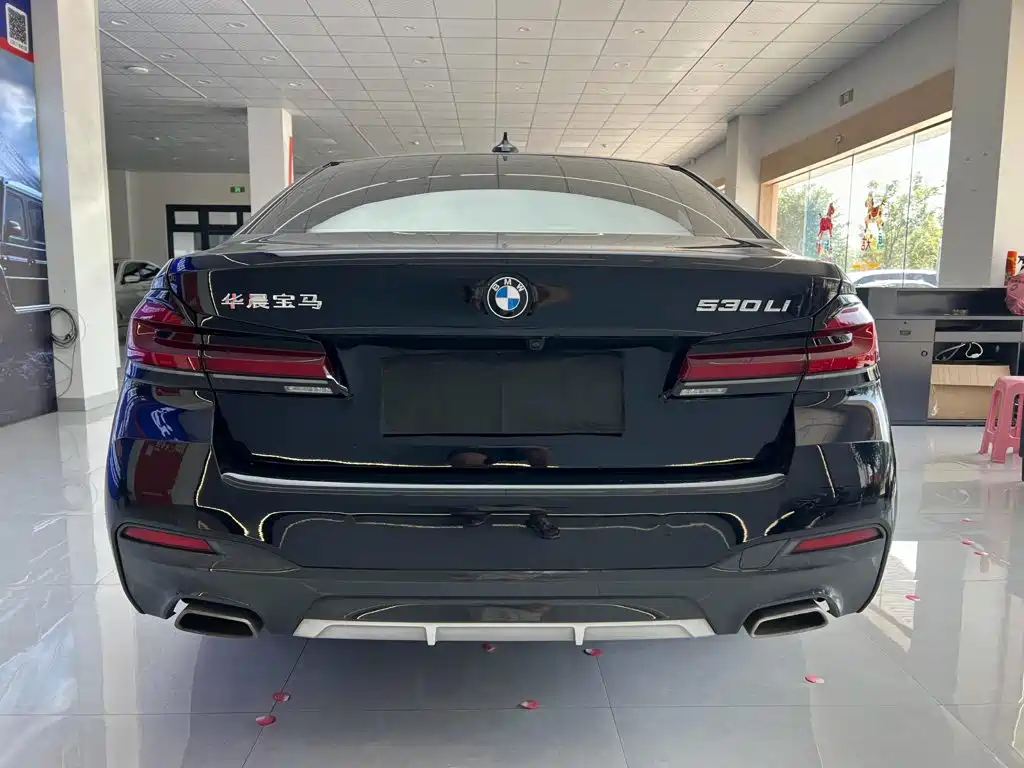 BMW 5 Series 2023