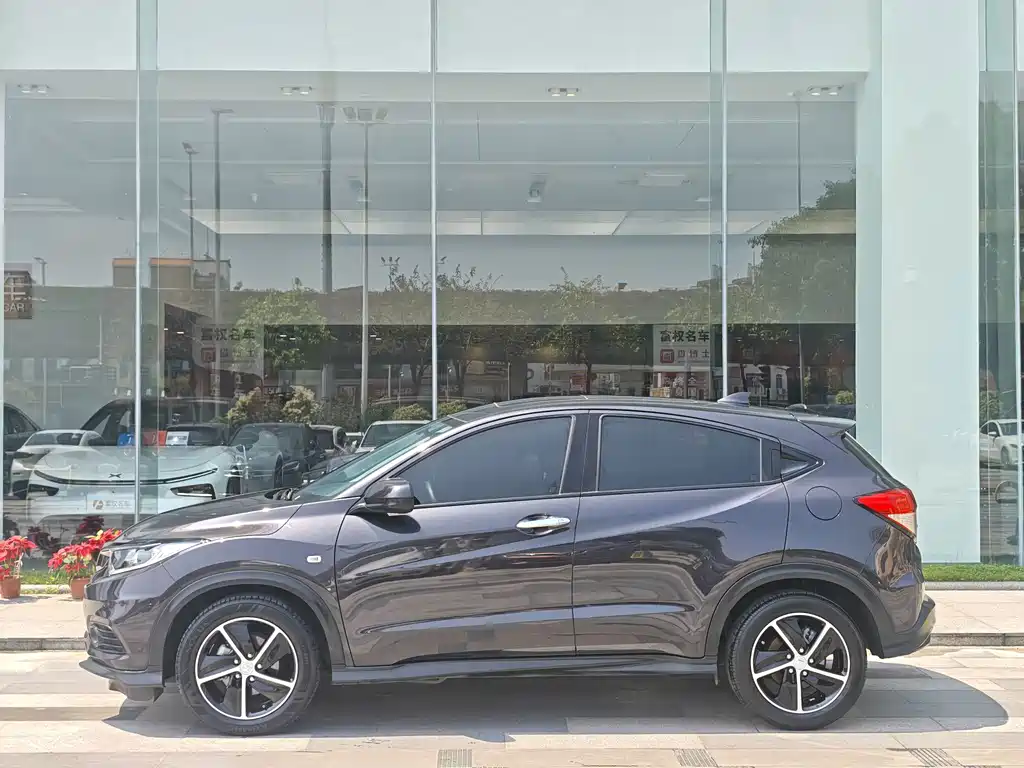 Honda Vezel 2021 — фото 10