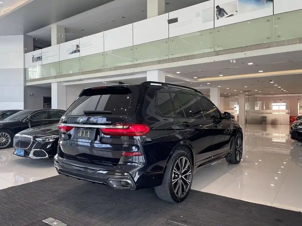 BMW X7 2019 — фото 9