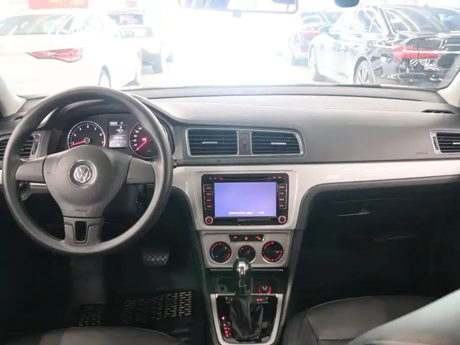 Volkswagen Gran Lavida 2014