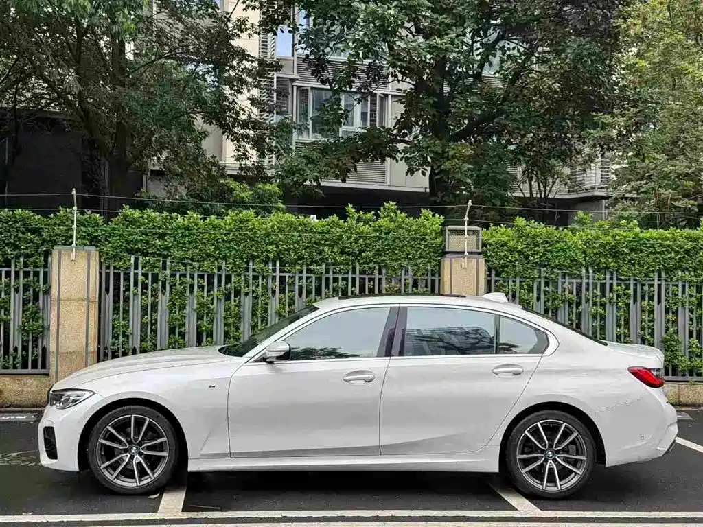BMW 3 Series 2020