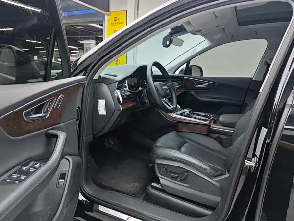 Audi Q7 2023