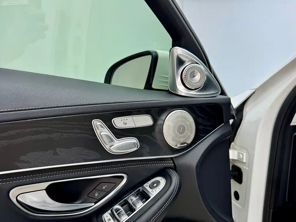 Mercedes-Benz C-Class 2019 — фото 8