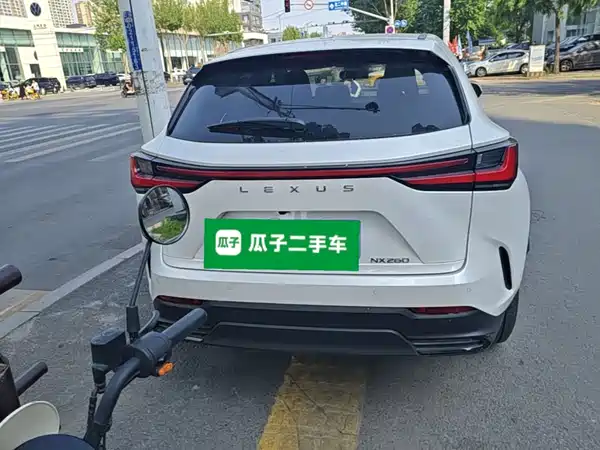 Lexus NX 2022
