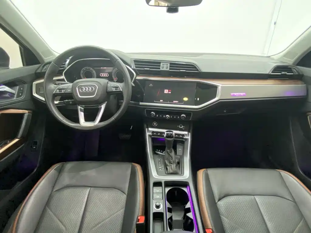 Audi Q3 2023 — фото 10