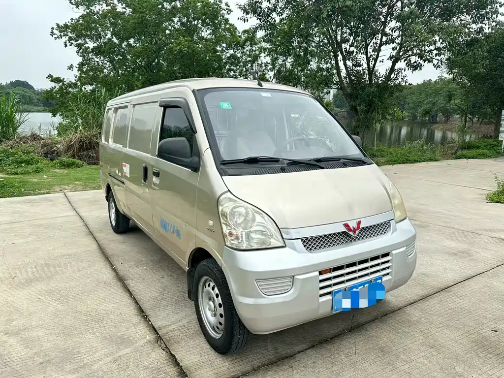 Wuling Rongguang 2018