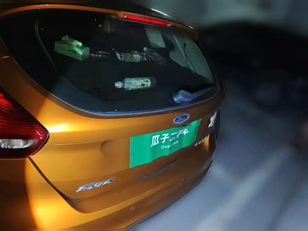 Ford Focus 2016 — фото 10