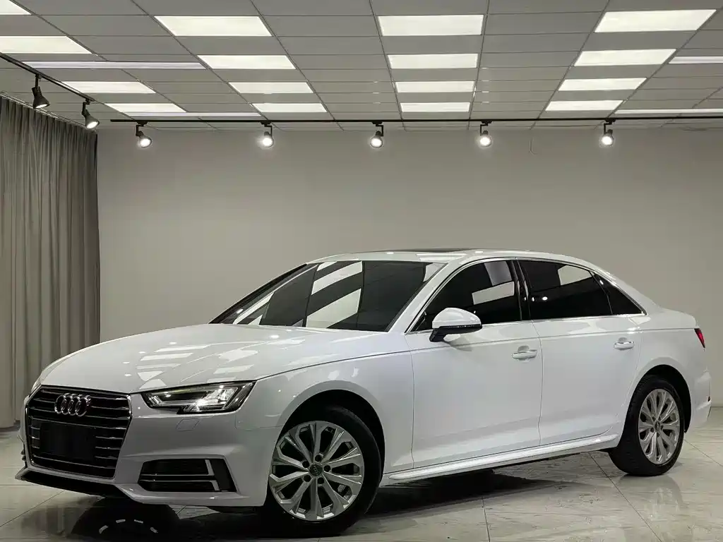 Audi A4L 2019