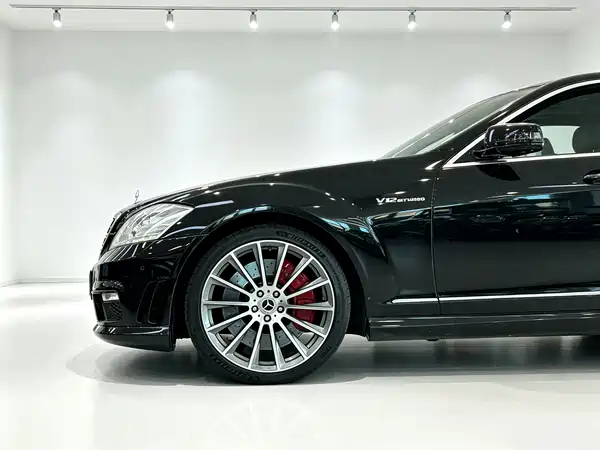 Mercedes-Benz S-Class AMG 2010