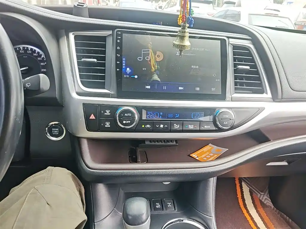 Toyota Highlander 2017 — фото 13