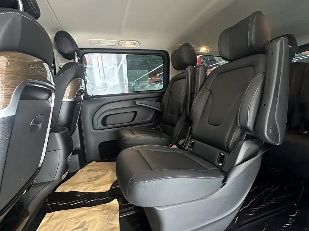 Mercedes-Benz Vito 2022 — фото 14