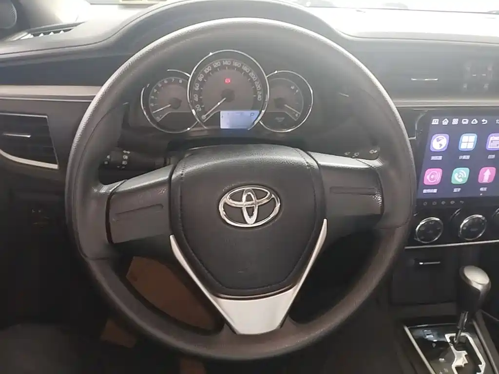 Toyota Corolla 2017 — фото 11