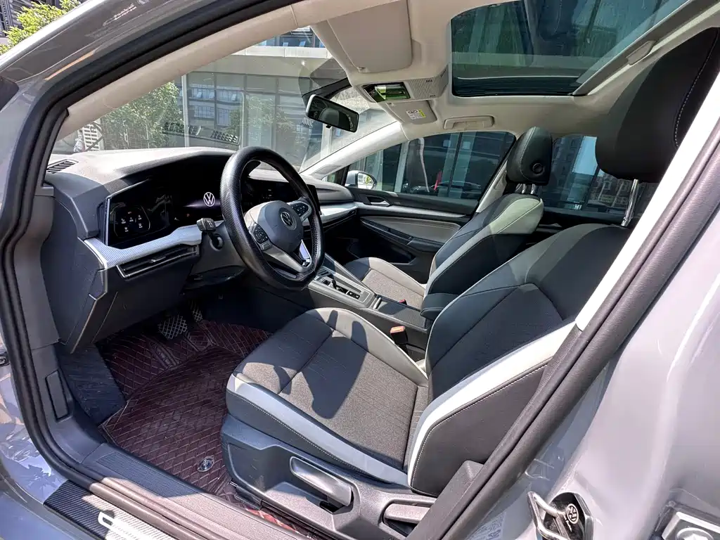 Volkswagen Golf 2022