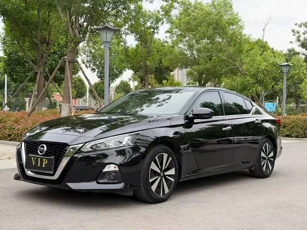 Nissan Teana 2022