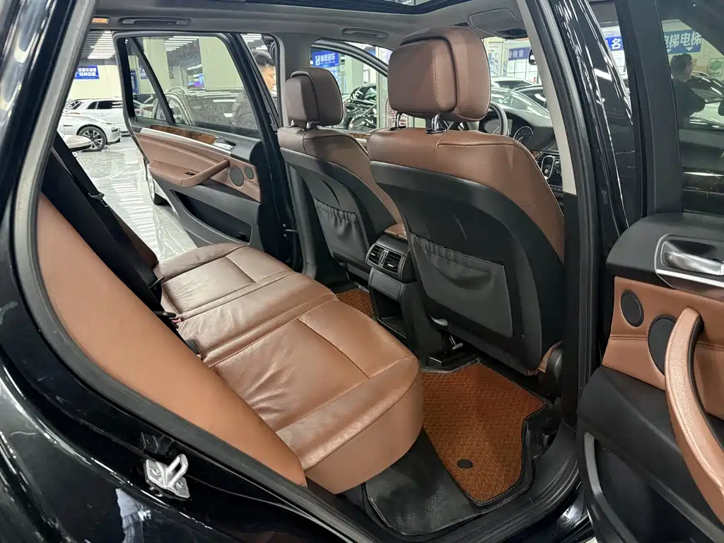 BMW X5 2013 — фото 10