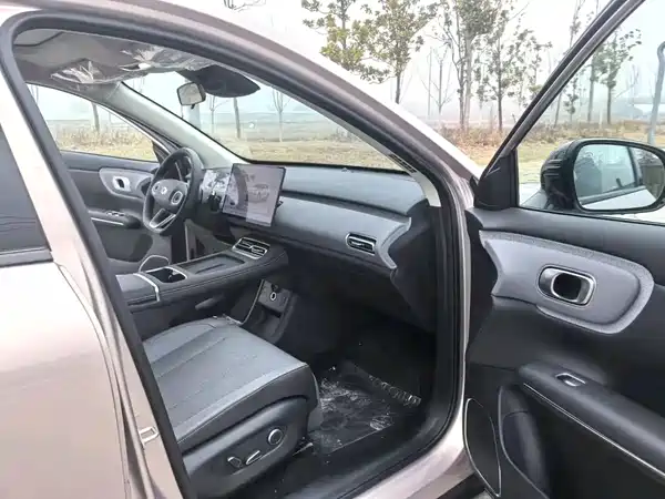 Changan Qiyuan Q05 2025