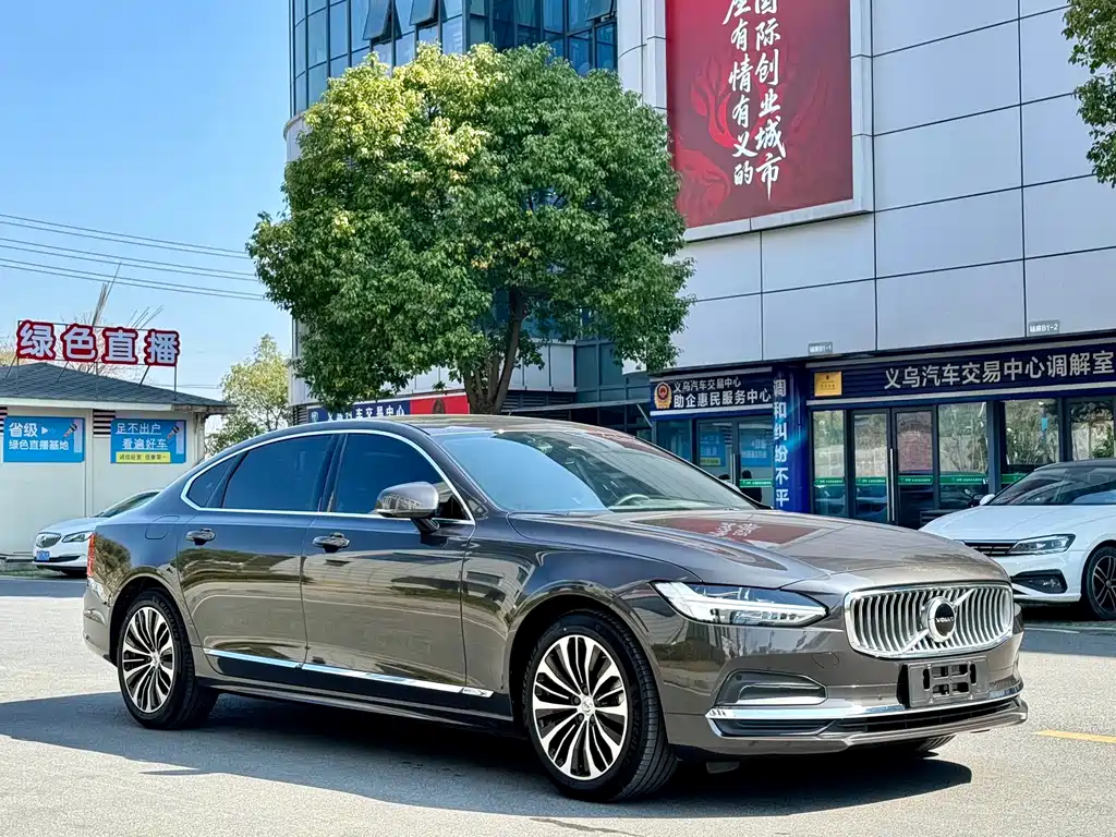 Volvo S90 2024 — фото 3