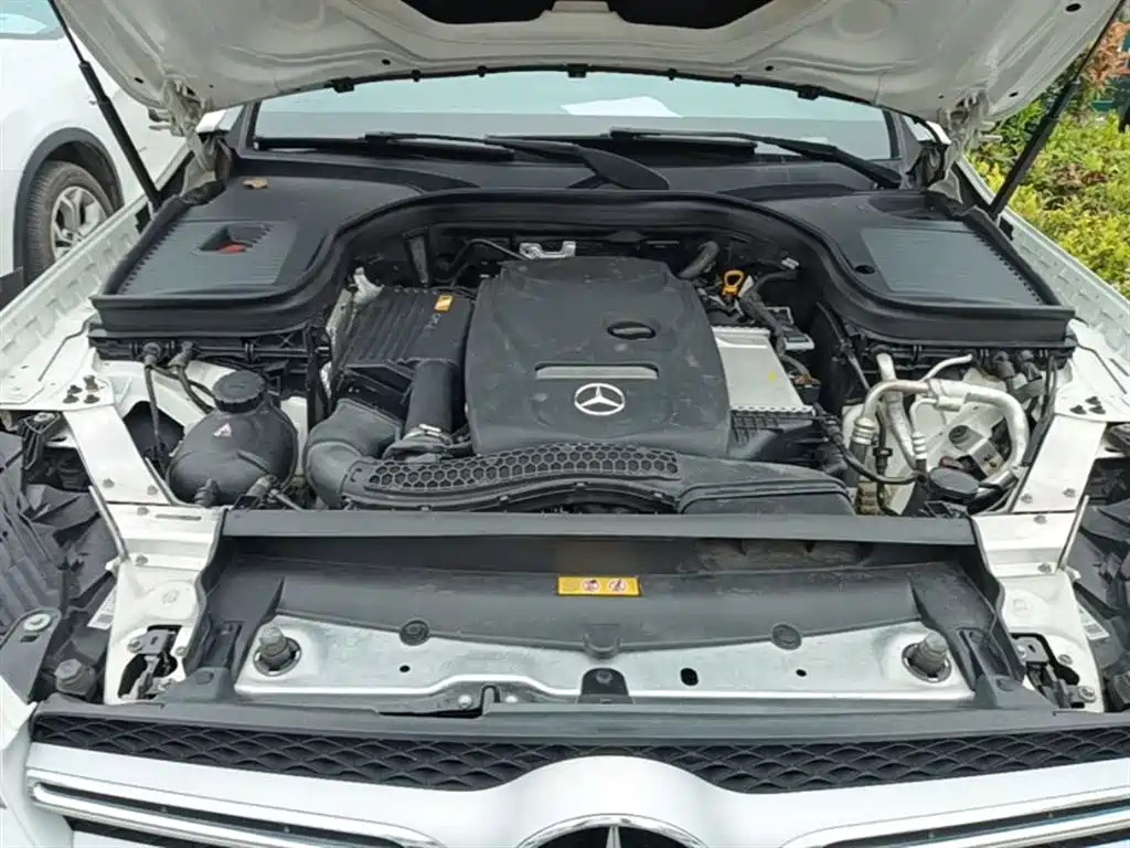Mercedes-Benz GLC 2018 — фото 20