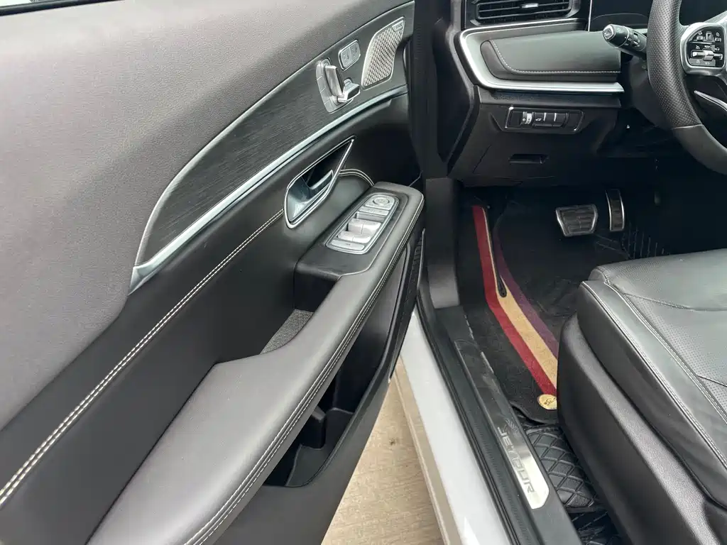 Jetour X70 PLUS 2020 — фото 14