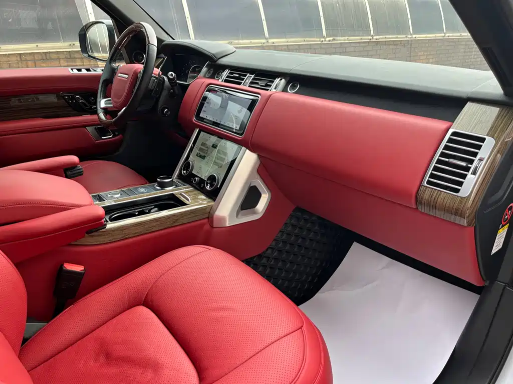 Land Rover Range Rover 2019 — фото 28