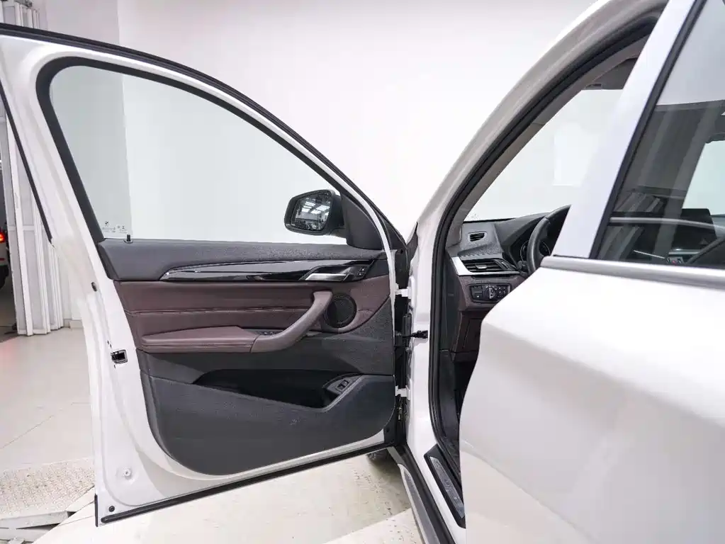 BMW X1 2020 — фото 11