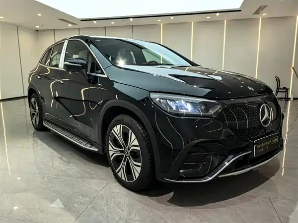 Mercedes-Benz EQE SUV 2025