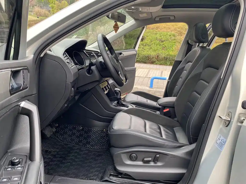 Volkswagen Tiguan L 2019 — фото 8