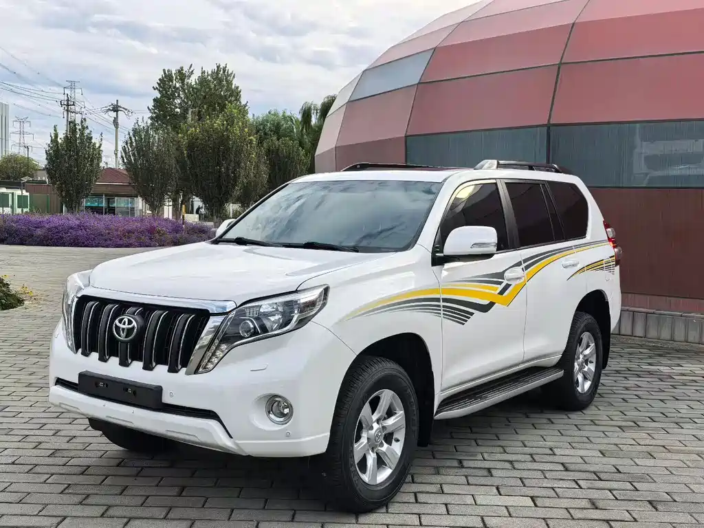 Toyota Prado 2014 — фото 1