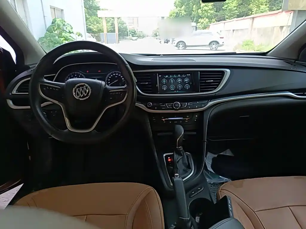 Buick Excelle 2018 — фото 10