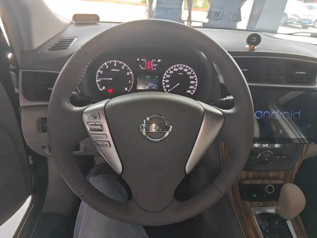 Nissan Sylphy 2015 — фото 11
