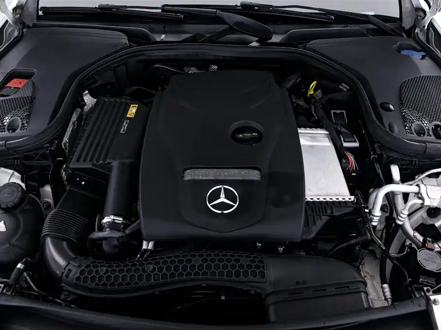 Mercedes-Benz E-Class 2018 — фото 17