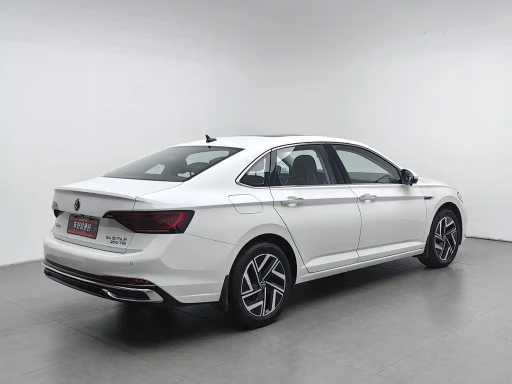 Volkswagen Sagitar 2022
