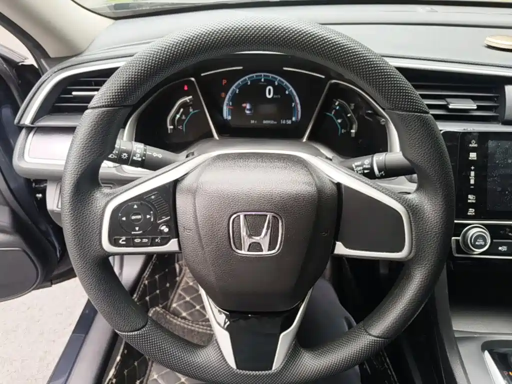 Honda Civic 2019 — фото 11
