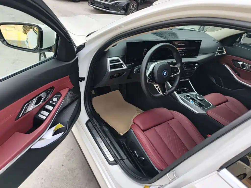 BMW i3 2025 — фото 16