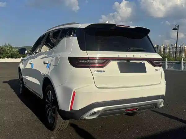 Geely Vision X6 2022
