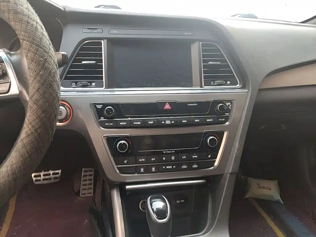 Hyundai Sonata 2016 — фото 13