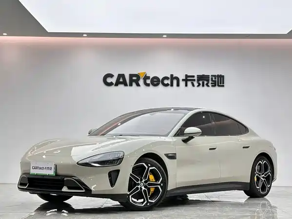 Xiaomi SU7 2024