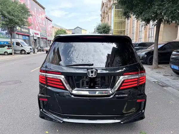 Honda Elysion 2018