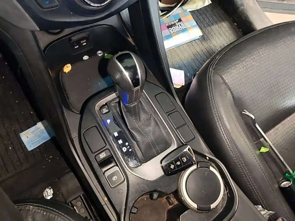 Hyundai Santa Fe 2015 — фото 14