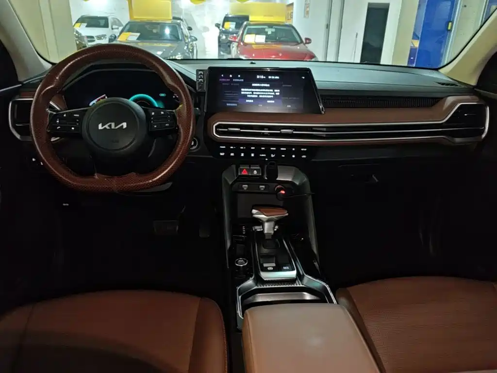 Kia Sportage 2021 — фото 10